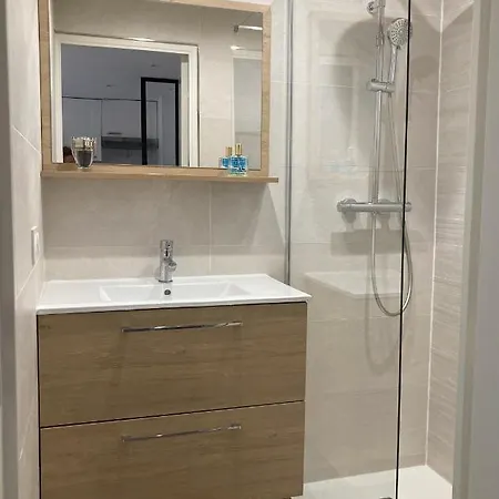 3 Etoiles & Commerces Saint-aygulf *