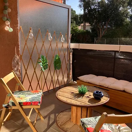 3 Etoiles & Commerces Saint-aygulf סנט-אגף