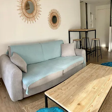 3 Etoiles & Commerces Saint-aygulf דירה