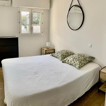 Apartamento 3 Etoiles & Commerces Saint-aygulf