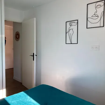 Apartamento 3 Etoiles & Commerces Saint-aygulf